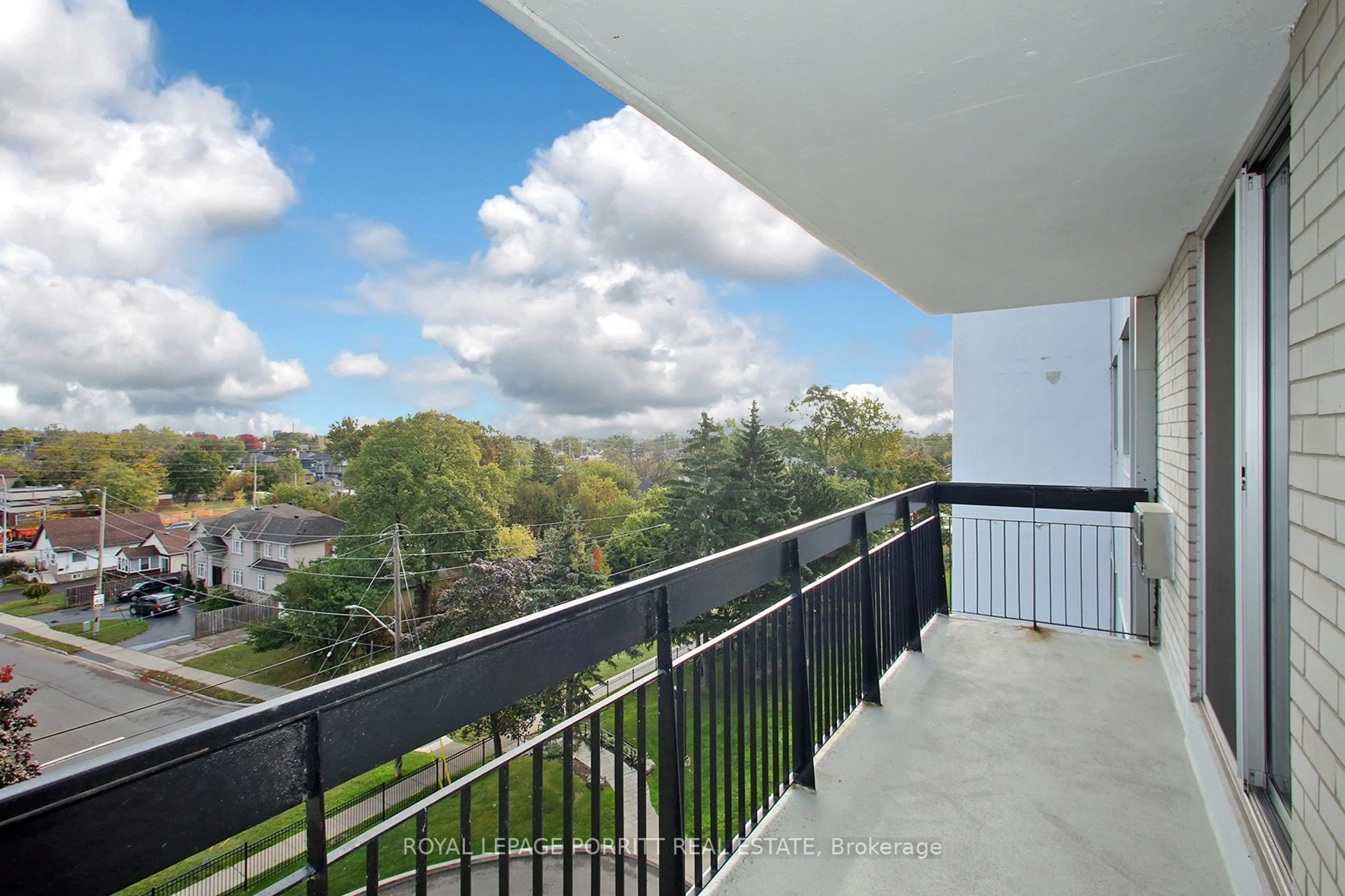 Balcony in the apartment, city buildings view from balcony for 1100 Caven St #604, Mississauga Ontario L5G 4N3