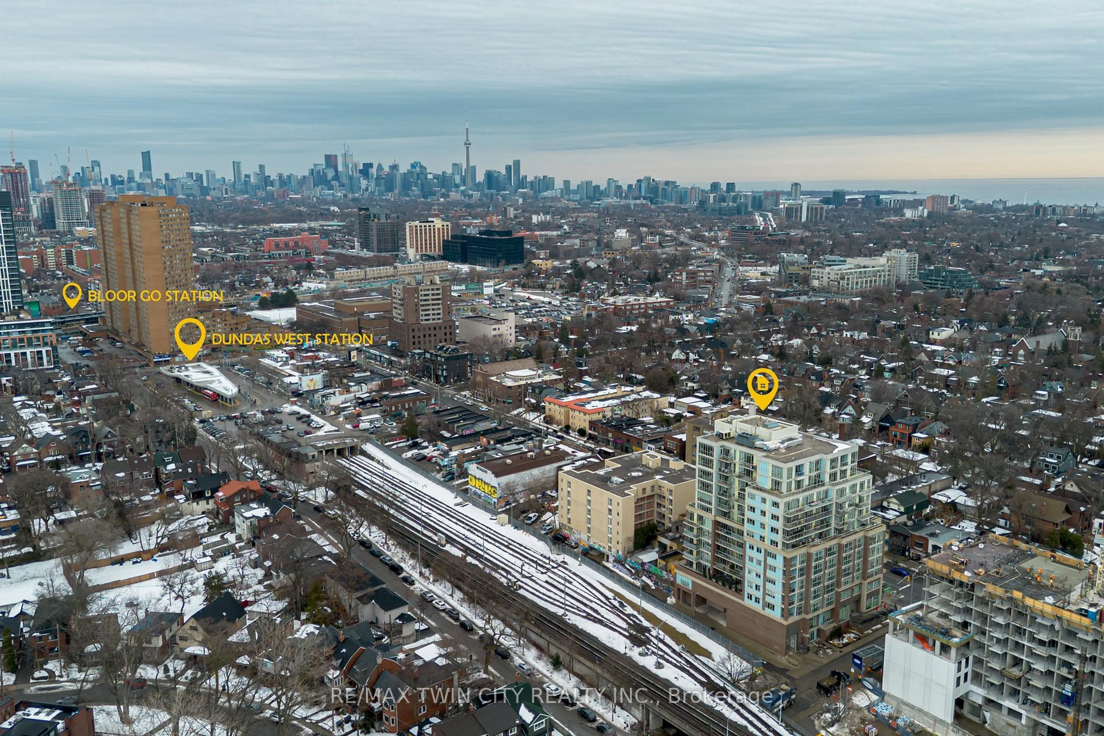 A pic from outside/outdoor area/front of a property/back of a property/a pic from drone, city buildings view from balcony for 1638 Bloor St #709, Toronto Ontario M6P 1A7