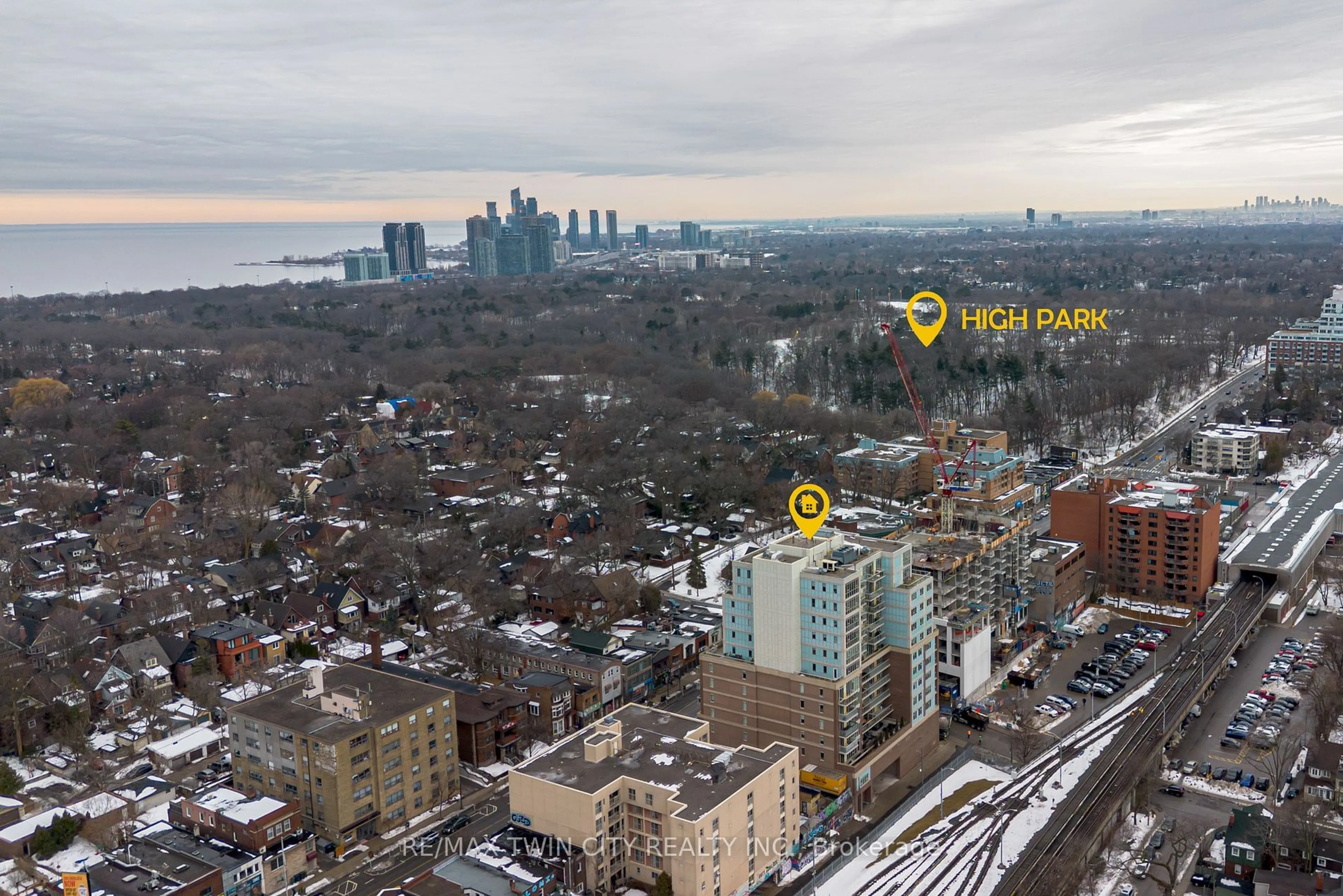 A pic from outside/outdoor area/front of a property/back of a property/a pic from drone, city buildings view from balcony for 1638 Bloor St #709, Toronto Ontario M6P 1A7