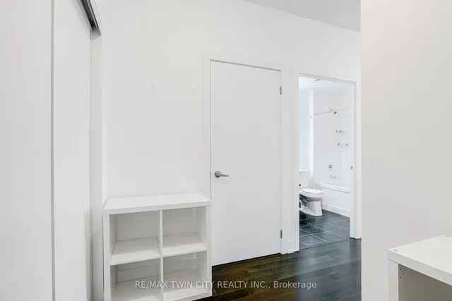 Additional property image - 1638 Bloor St Unit 709