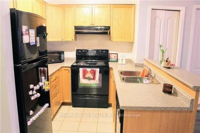 Additional property image - 8 Dayspring Circ Unit 1217