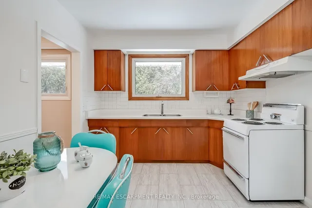 Additional property image - 368 East Side Cres