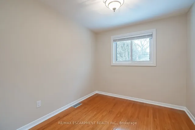 Additional property image - 368 East Side Cres