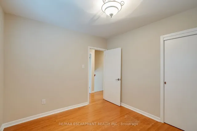 Additional property image - 368 East Side Cres