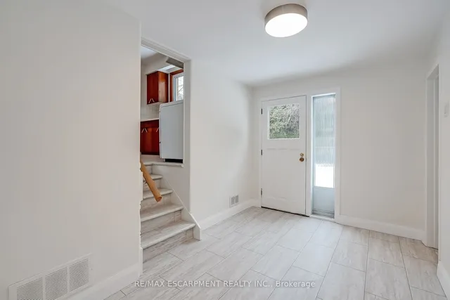 Additional property image - 368 East Side Cres