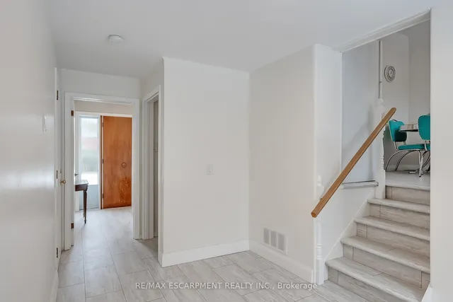 Additional property image - 368 East Side Cres