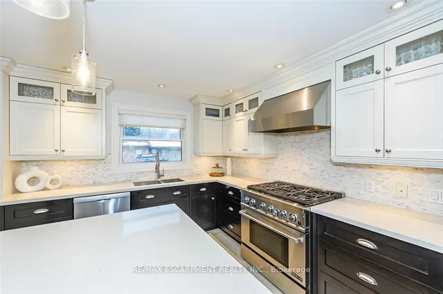 Additional property image - 63 BARTON St