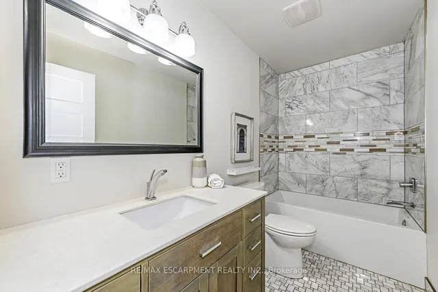 Additional property image - 63 BARTON St