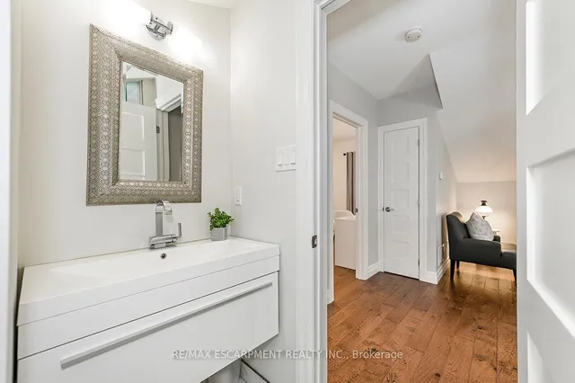 Additional property image - 63 BARTON St