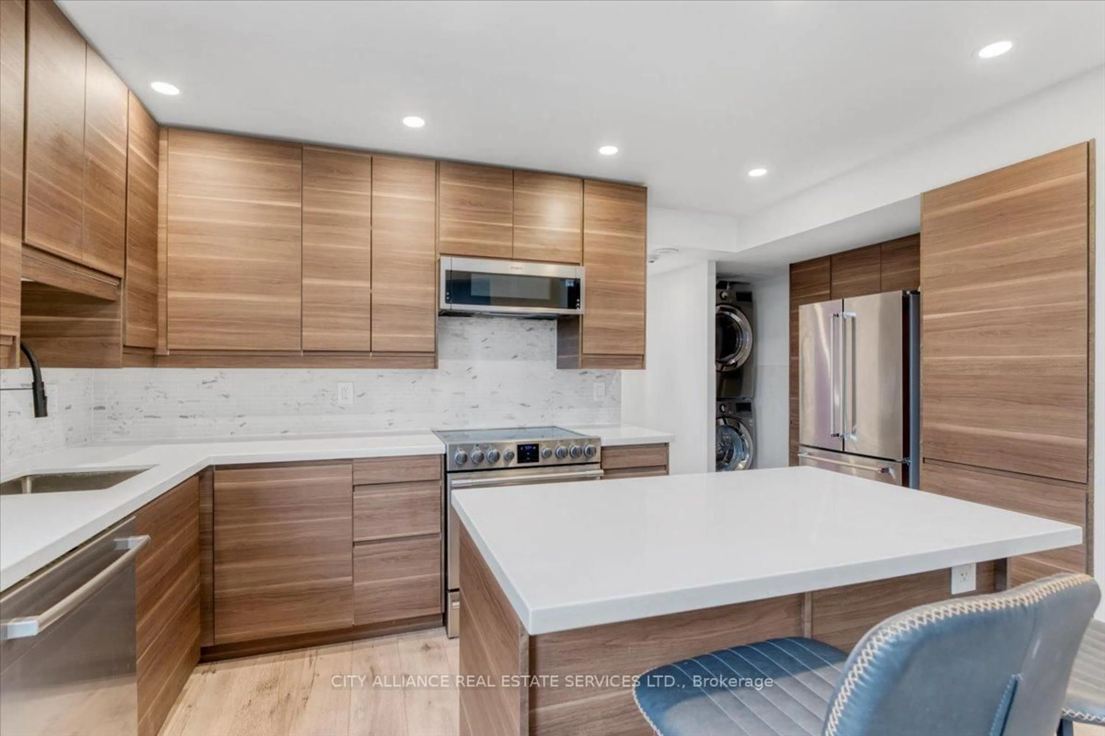 Contemporary kitchen, unknown for 284 Mill Rd #A25, Toronto Ontario M9C 4W6