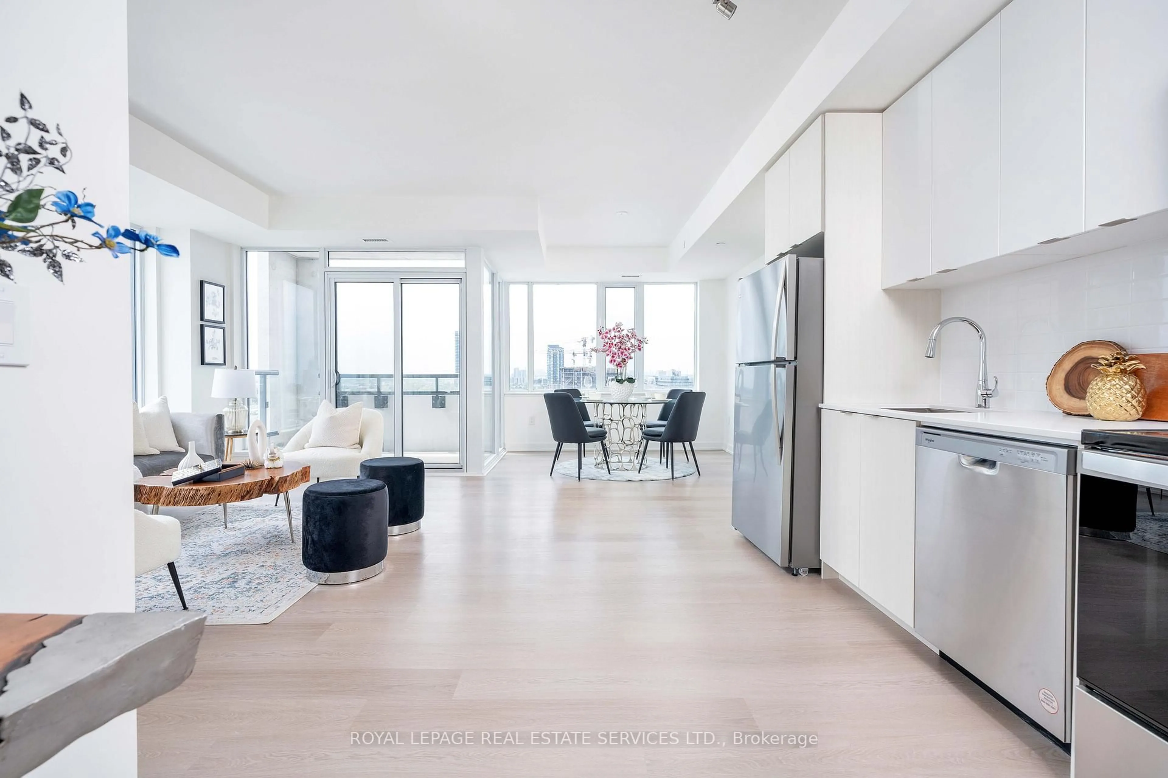 Open concept kitchen, ceramic/tile floor for 859 The Queensway #603, Toronto Ontario M8Z 1N8