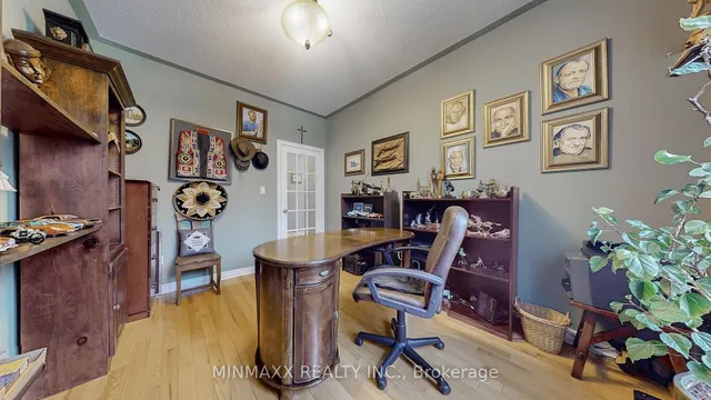 Additional property image - 2555 Nichols Dr