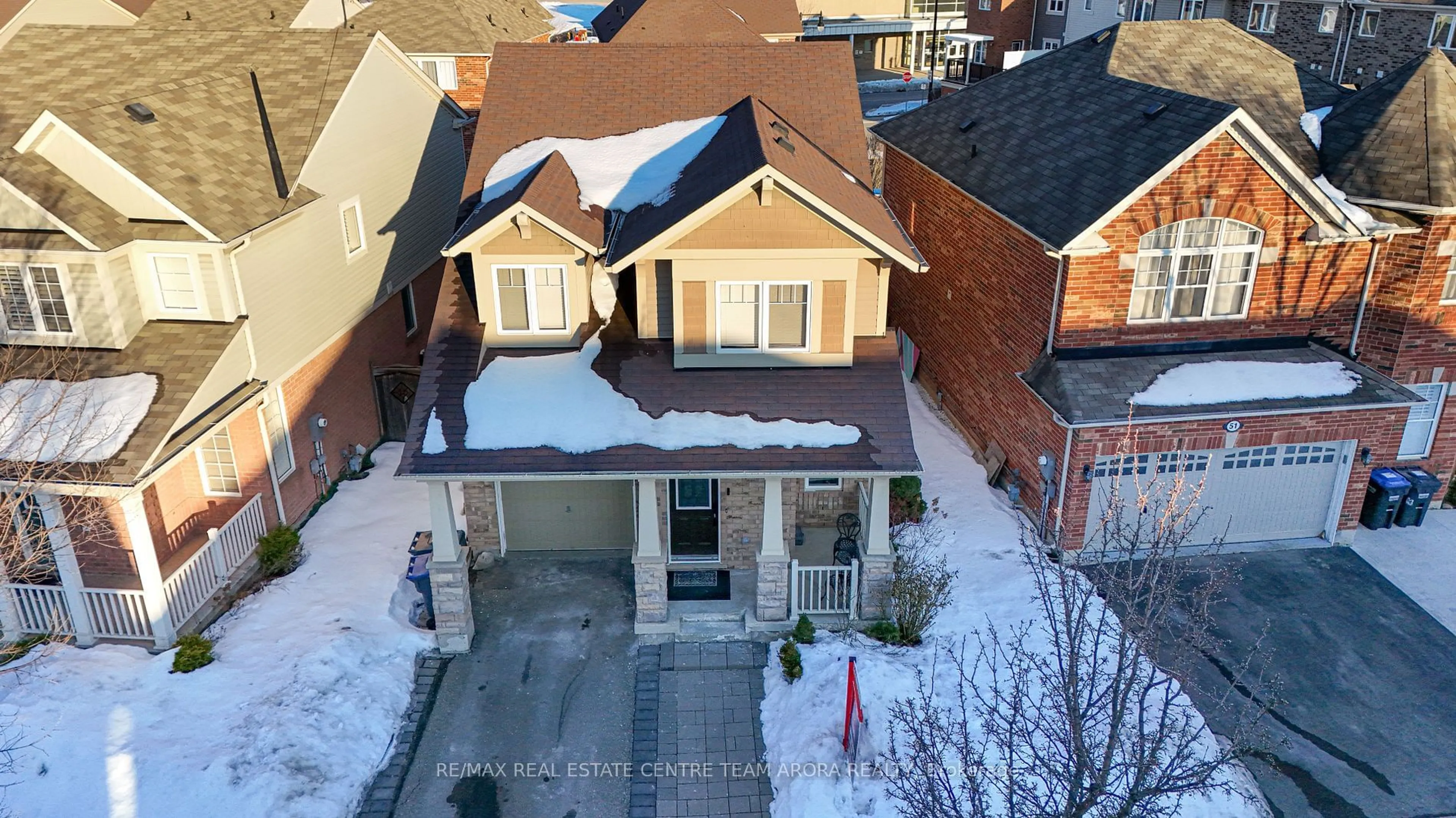 A pic from outside/outdoor area/front of a property/back of a property/a pic from drone, city buildings view from balcony for 49 Lathbury St, Brampton Ontario L7A 0R8