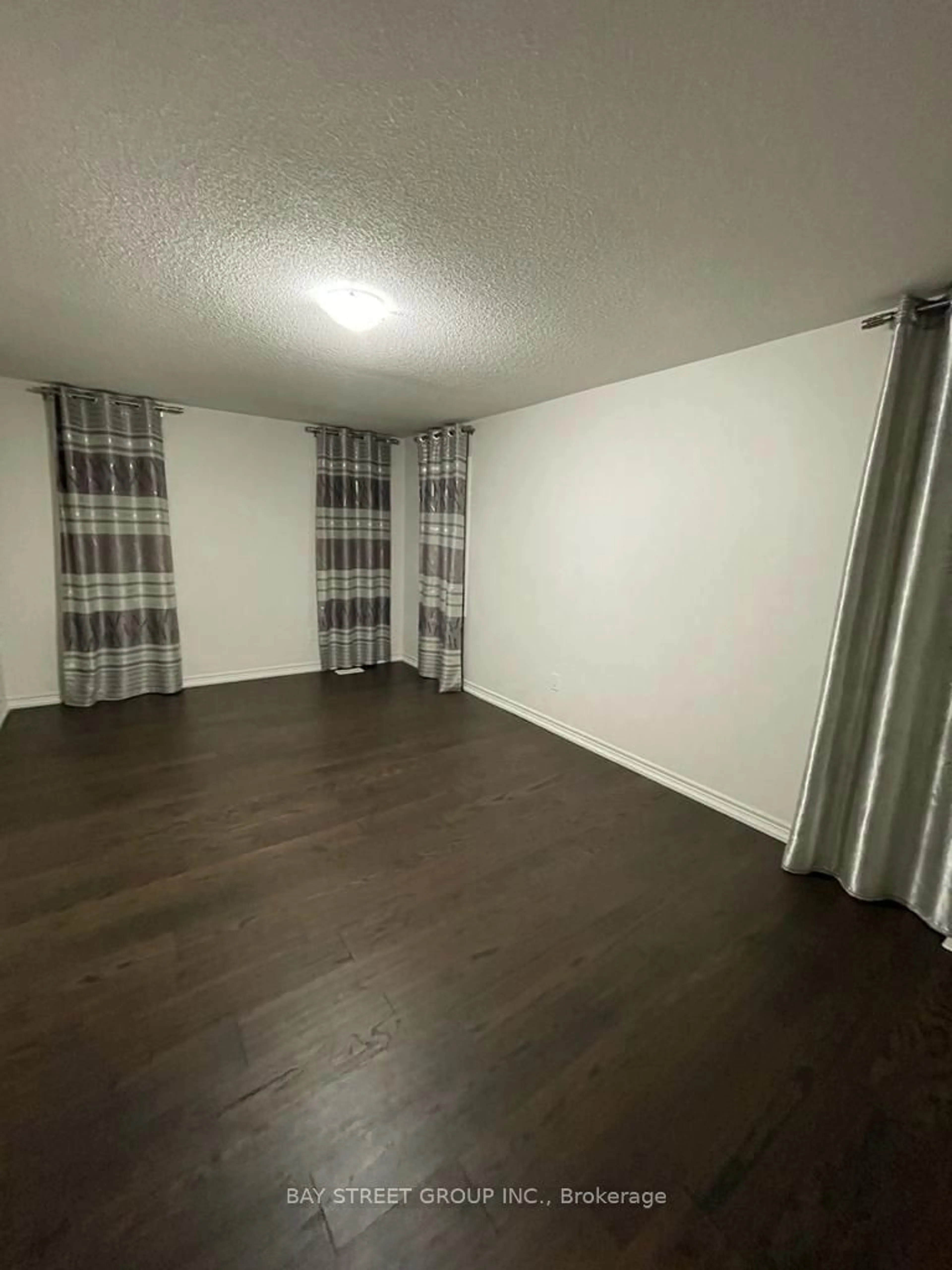 A pic of a room for 273 Veterans Dr, Brampton Ontario L7A 4M5