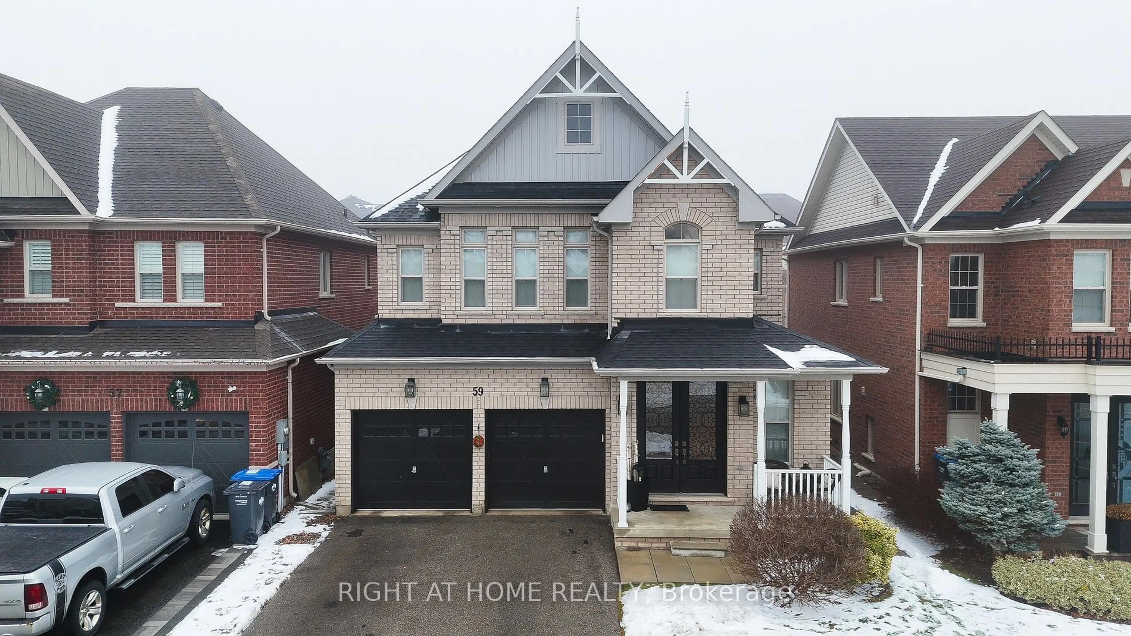 Home with brick exterior material, street for 59 Paisley Green Ave, Caledon Ontario L7C 3R9