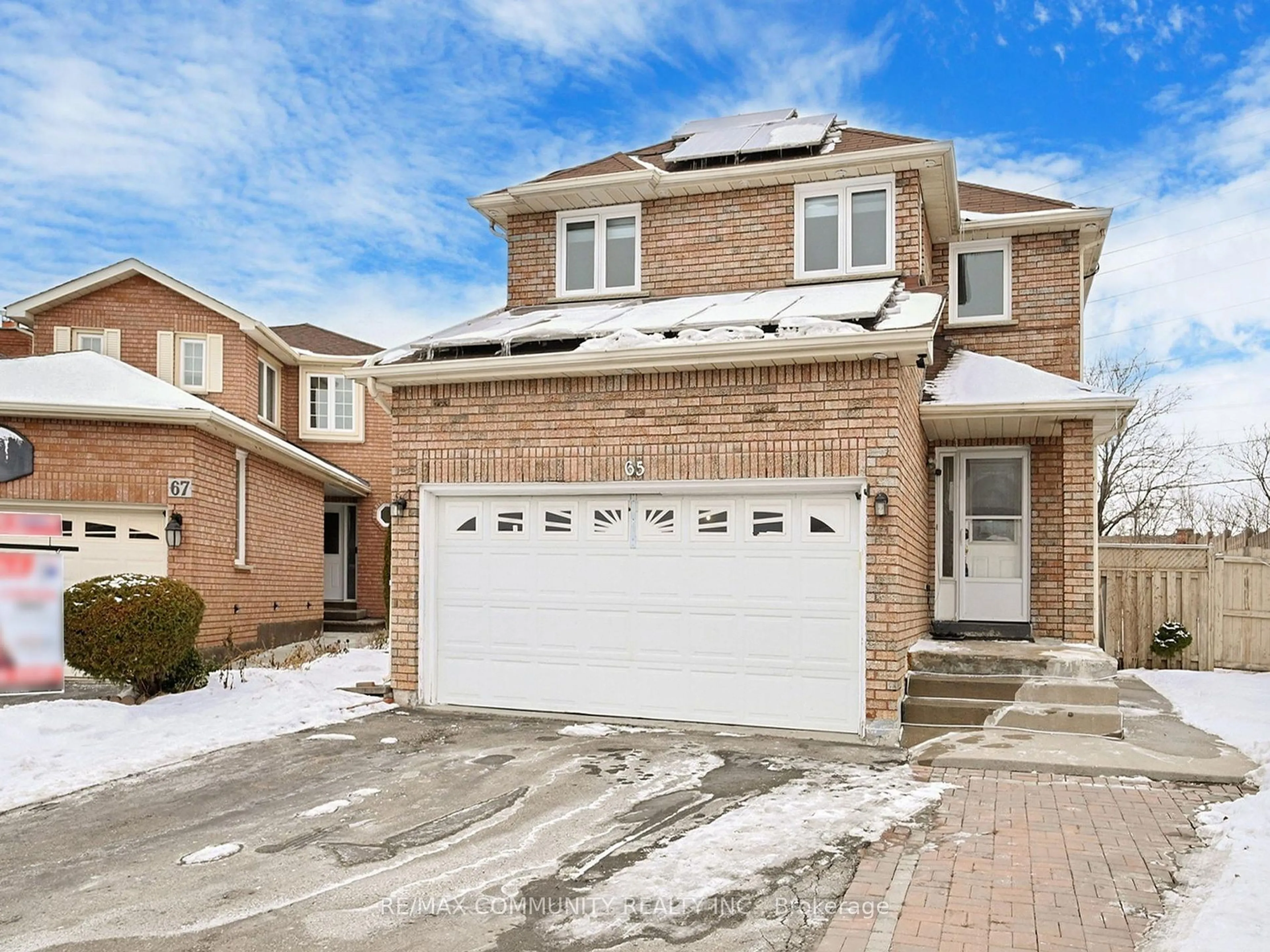 Home with brick exterior material, street for 65 Creditstone Rd, Brampton Ontario L6Y 4E9