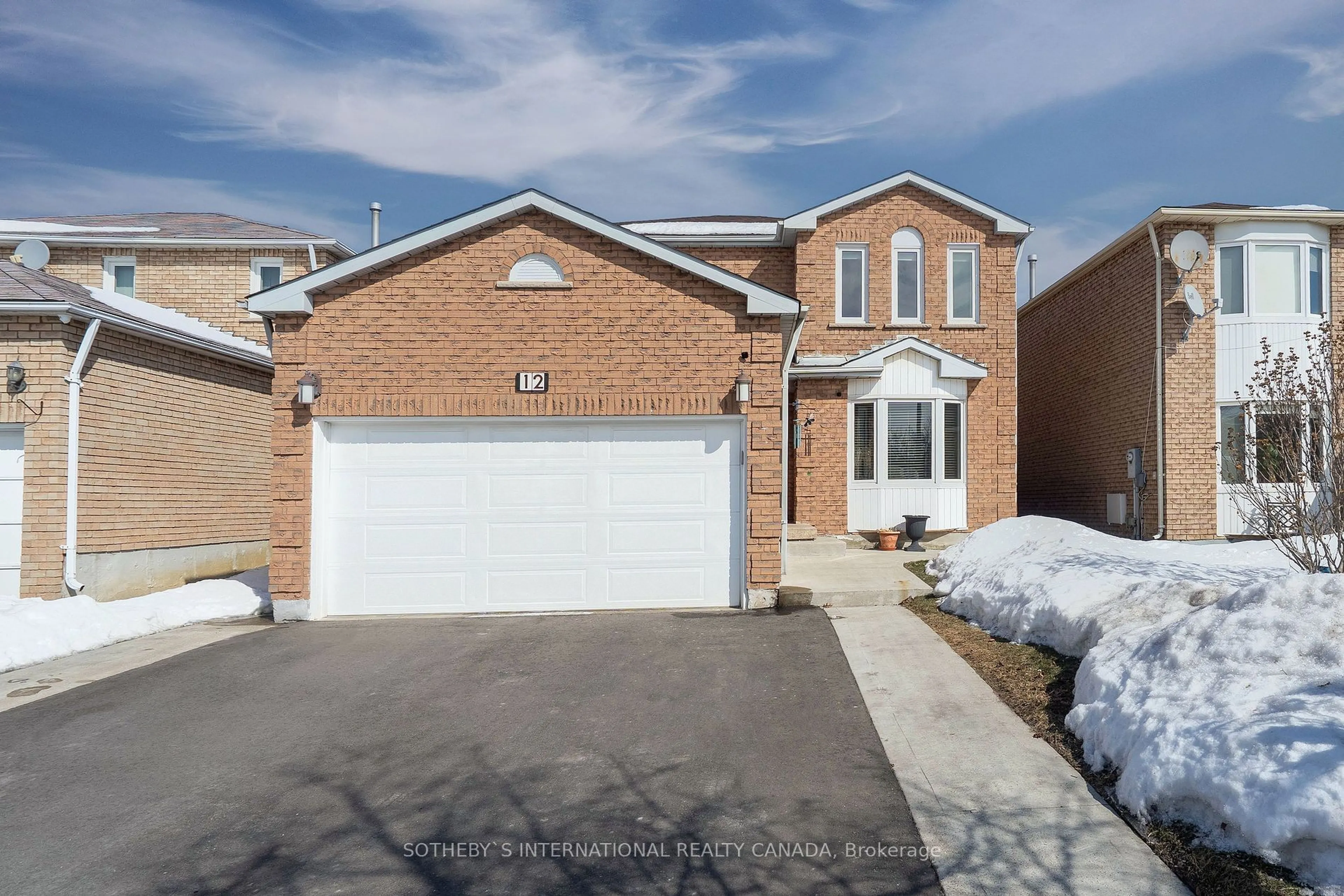 Unknown for 12 Duggan Dr, Brampton Ontario L6Y 4K8