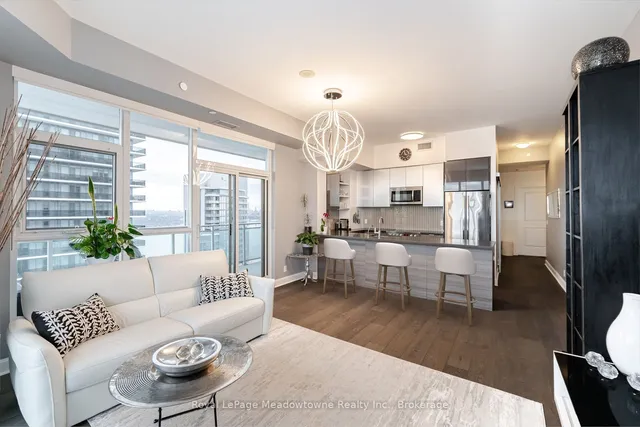 Additional property image - 33 Shore Breeze Dr Unit 3504