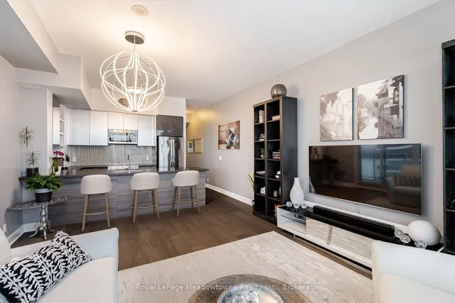 Additional property image - 33 Shore Breeze Dr Unit 3504
