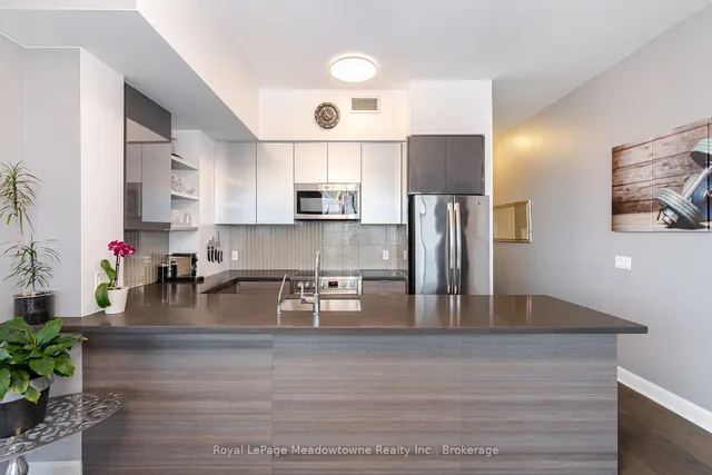 Additional property image - 33 Shore Breeze Dr Unit 3504
