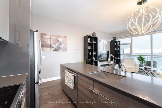 Additional property image - 33 Shore Breeze Dr Unit 3504