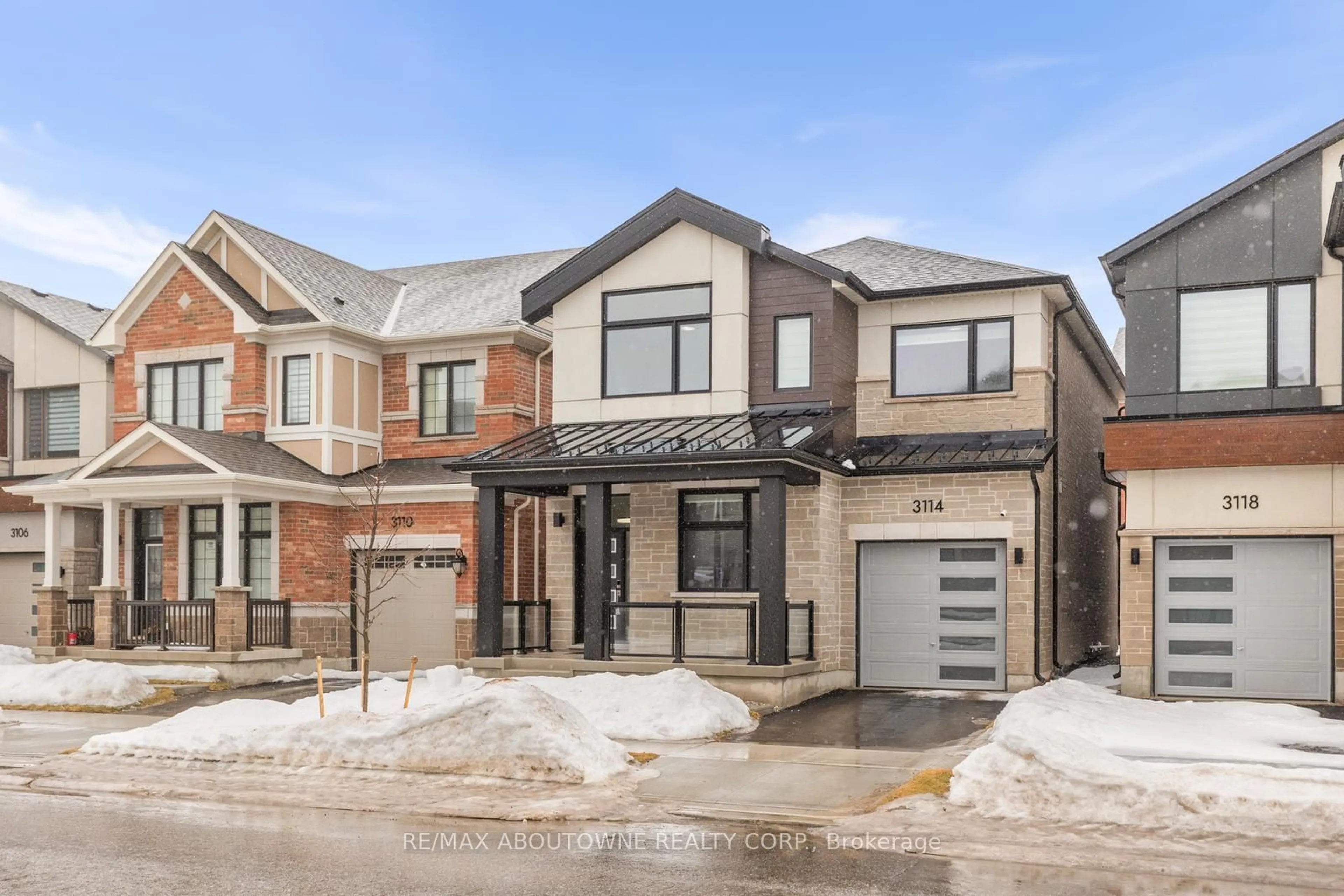 Home with brick exterior material, street for 3114 Travertine Dr, Oakville Ontario L6M 5N8