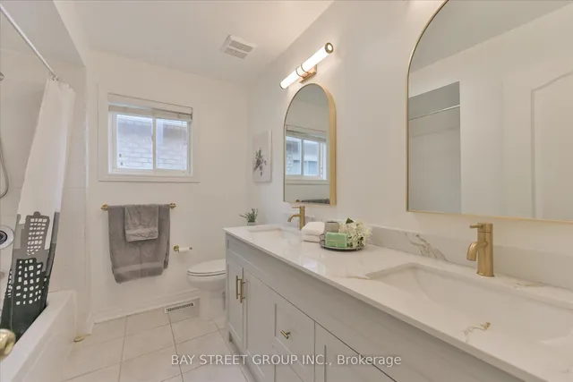 Additional property image - 929 Ledbury Cres