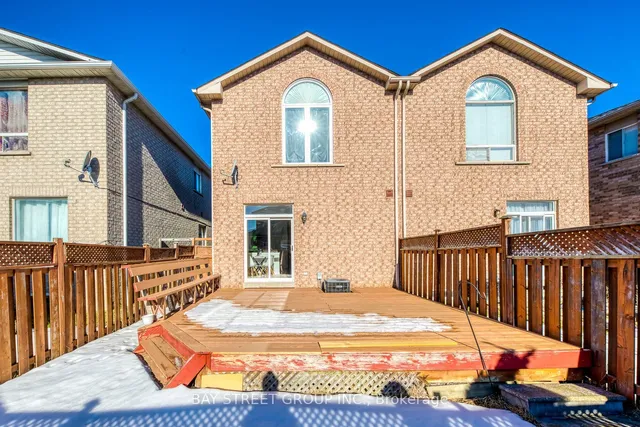 Additional property image - 929 Ledbury Cres