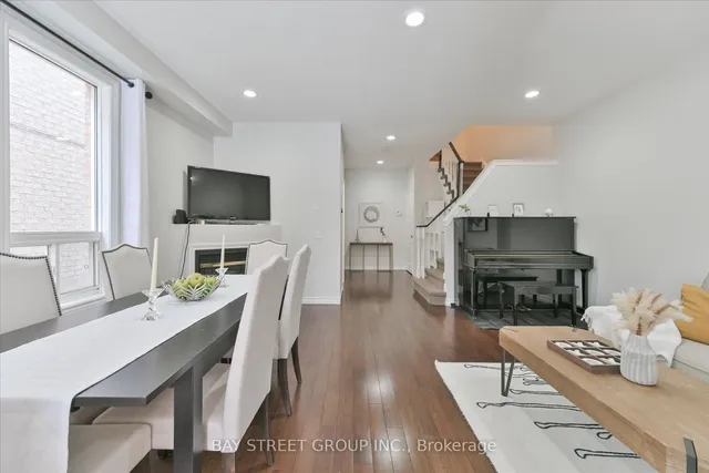 Additional property image - 929 Ledbury Cres