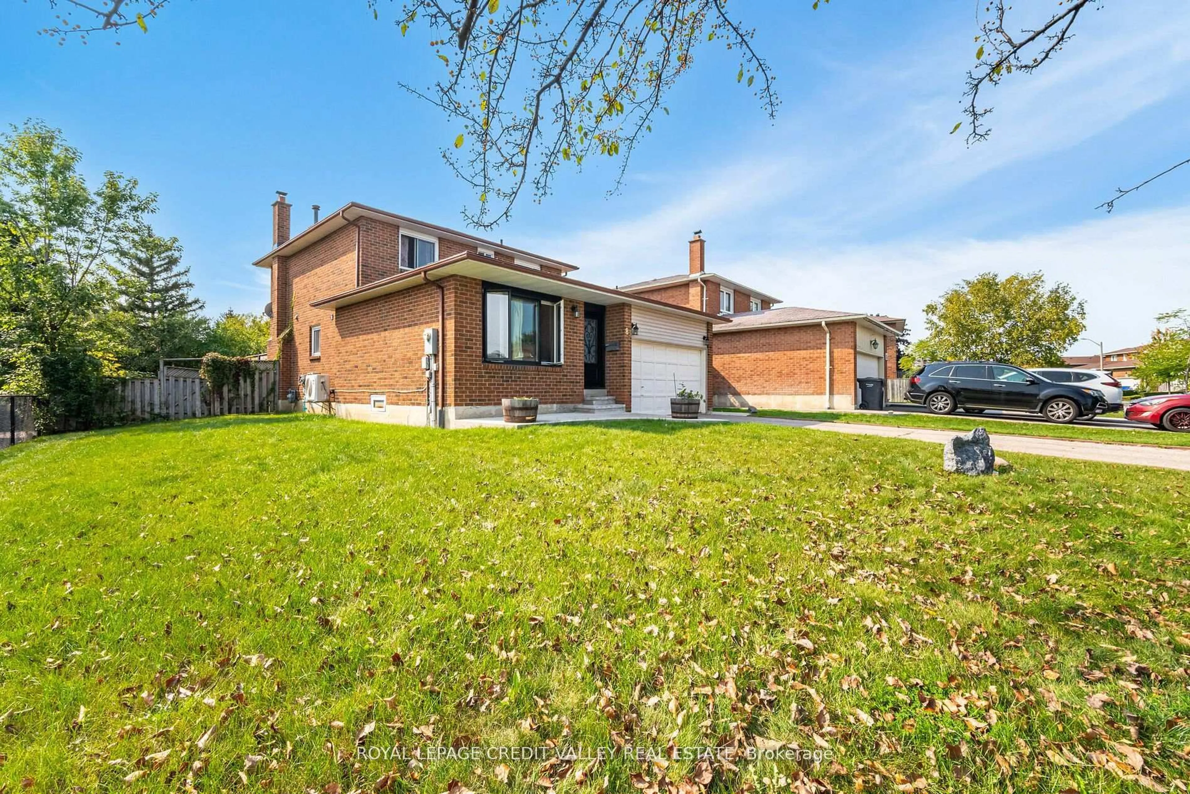 Home with brick exterior material, street for 83 Fairglen Ave, Brampton Ontario L6X 1K7