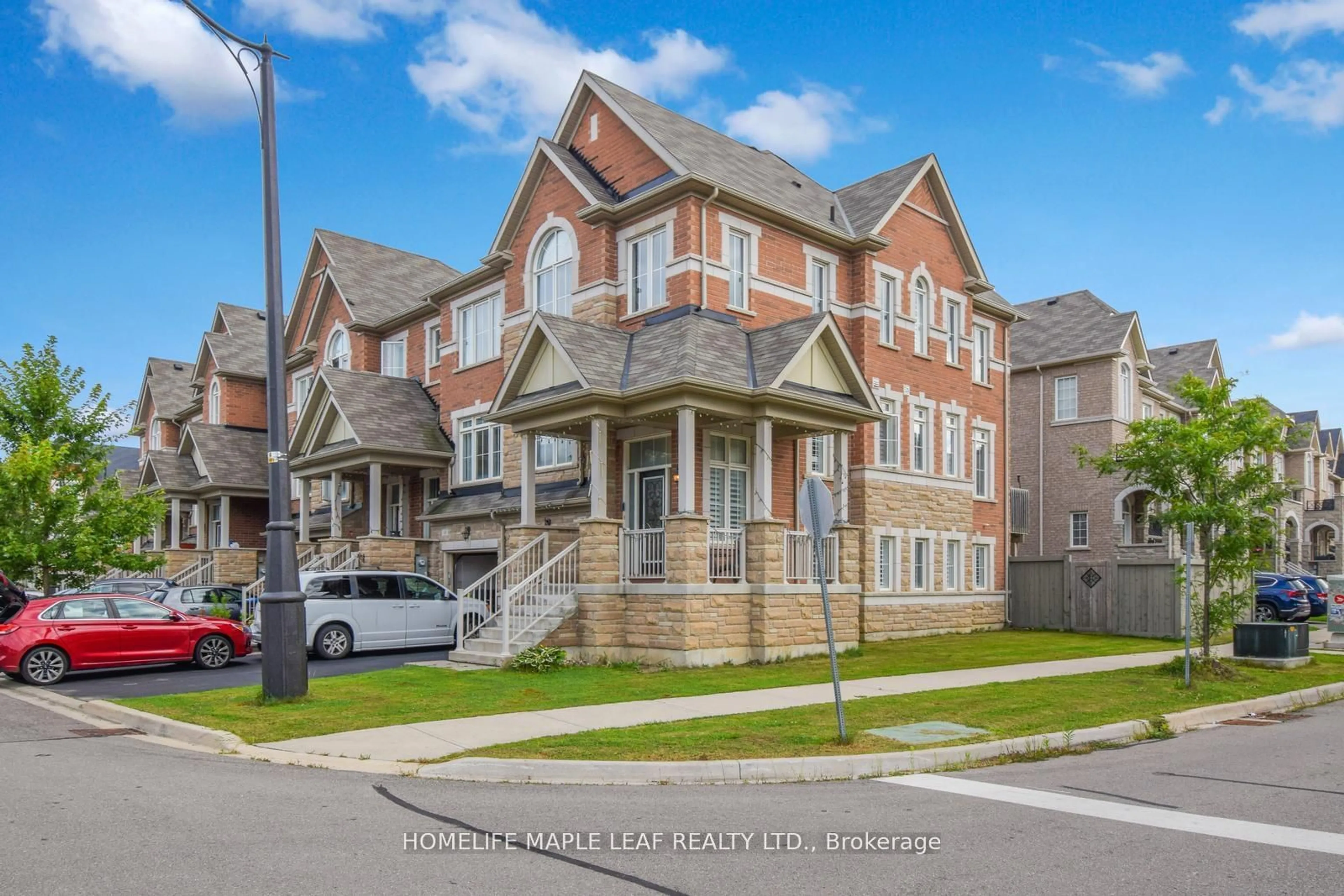 A pic from outside/outdoor area/front of a property/back of a property/a pic from drone, street for 62 Aldersgate Dr, Brampton Ontario L7A 4A9