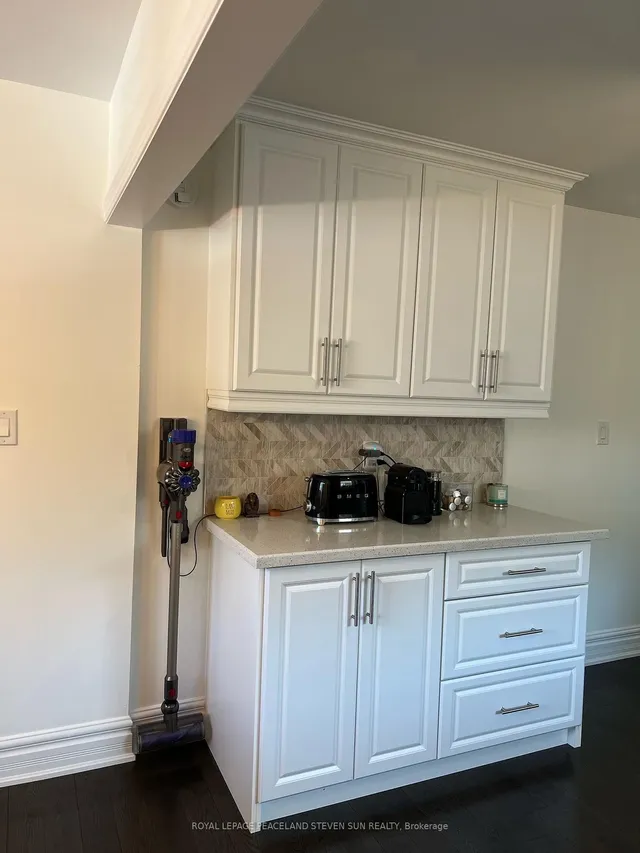 Additional property image - 28 Earlton Crt