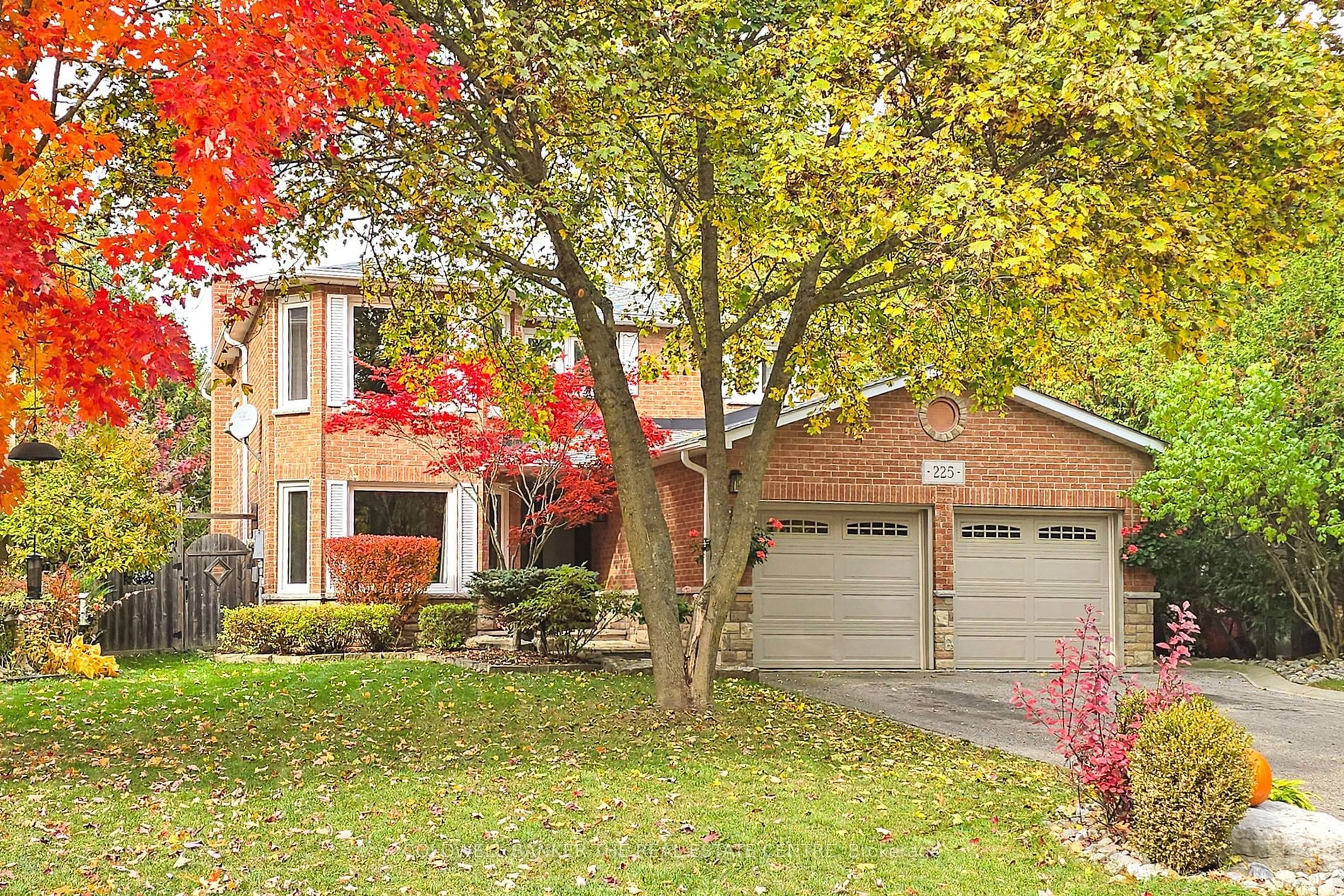 Home with brick exterior material, street for 225 Hickman St, Caledon Ontario L7E 2P6