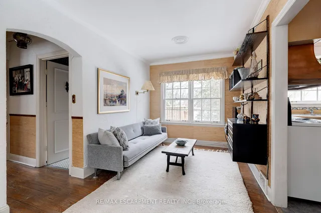 Additional property image - 847 FOREST GLEN Ave