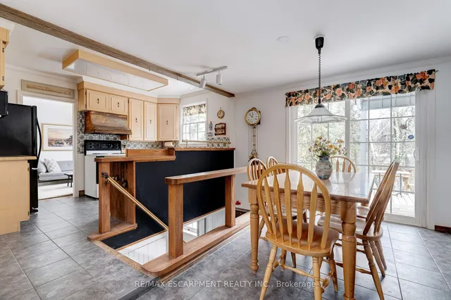 Additional property image - 847 FOREST GLEN Ave