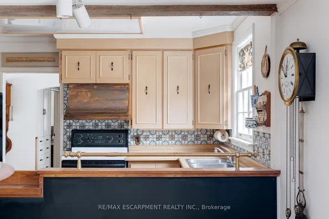 Additional property image - 847 FOREST GLEN Ave