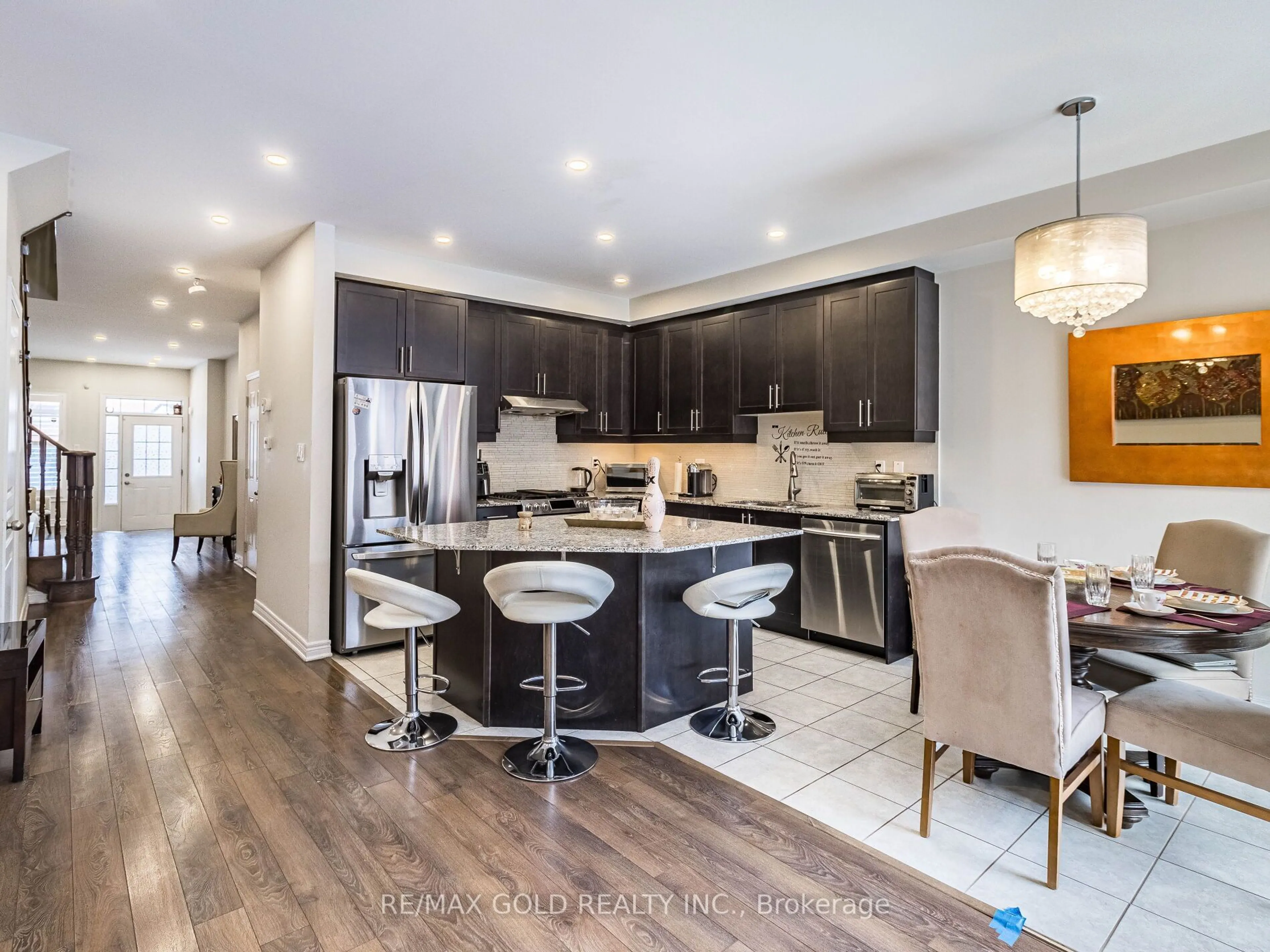 Open concept kitchen, unknown for 19 Pritchard Rd, Brampton Ontario L7A 0Z7