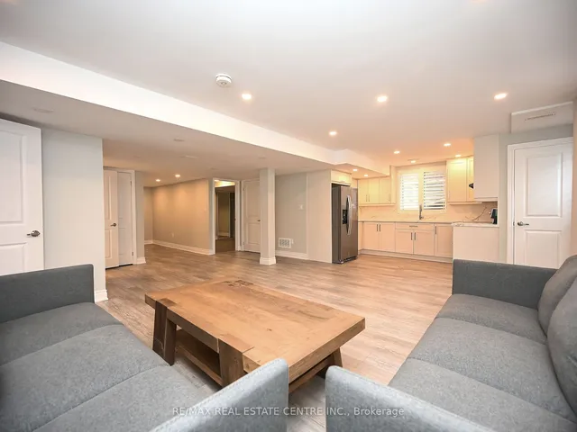 Primary image of 171 Belmore Crt