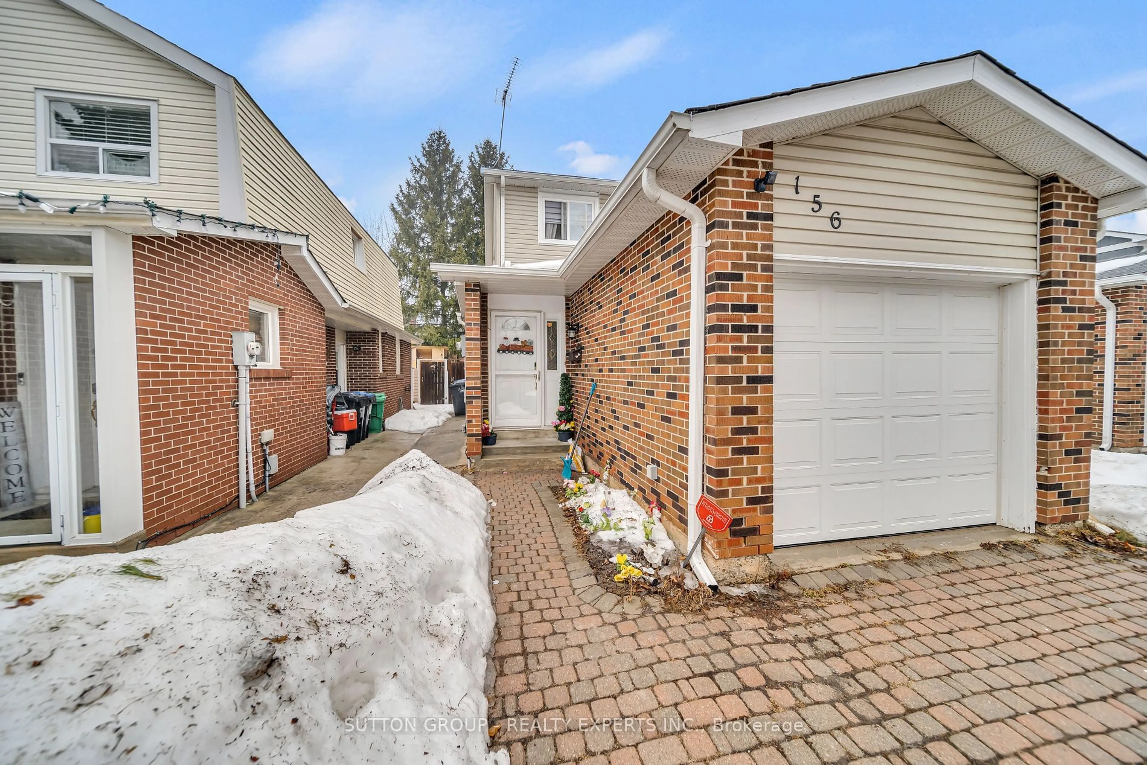 Home with brick exterior material, street for 156 Fanshawe Dr, Brampton Ontario L6Z 1B1