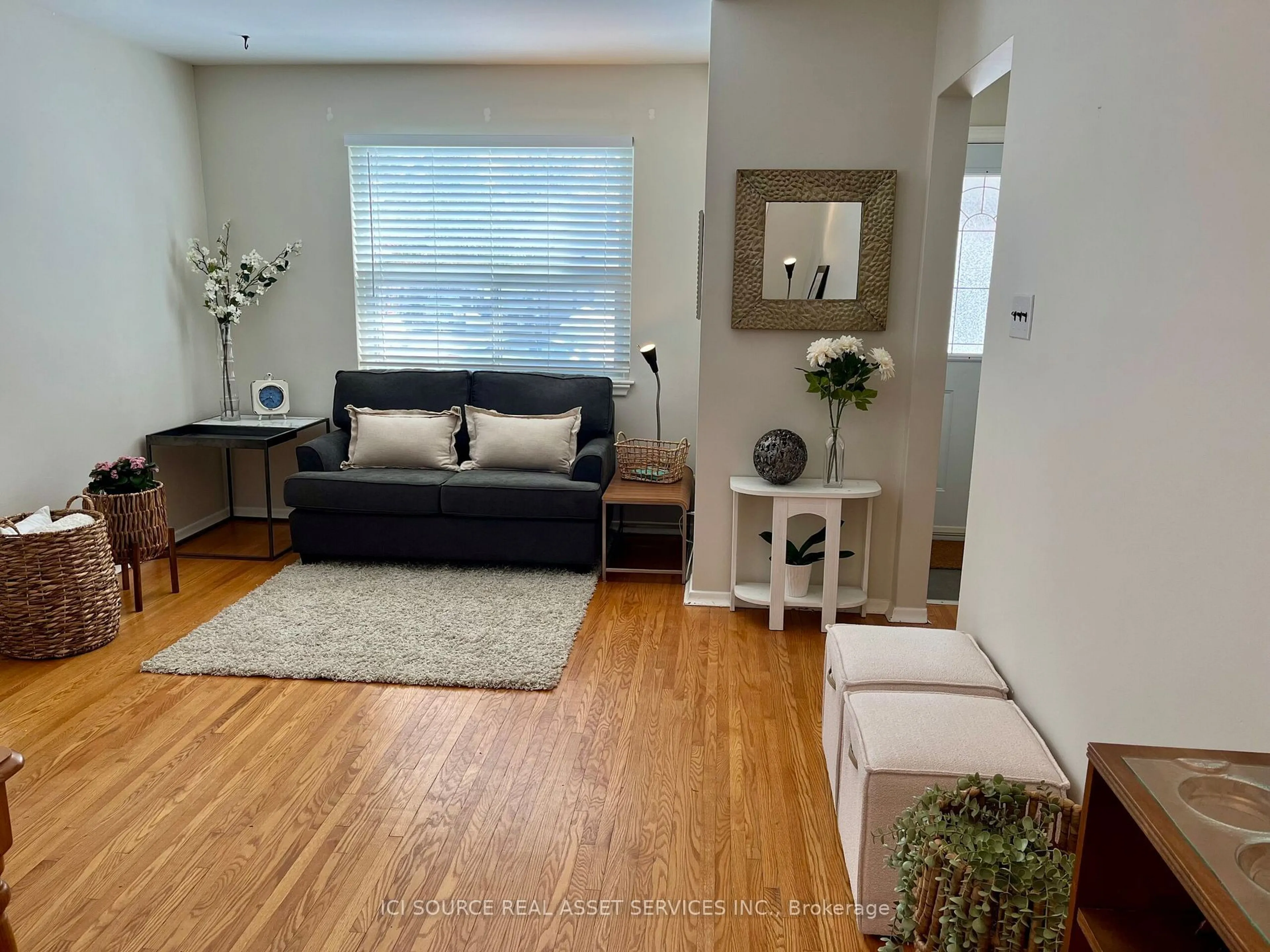 Living room with furniture, unknown for 14 Althea Rd, Toronto Ontario M6S 2P2