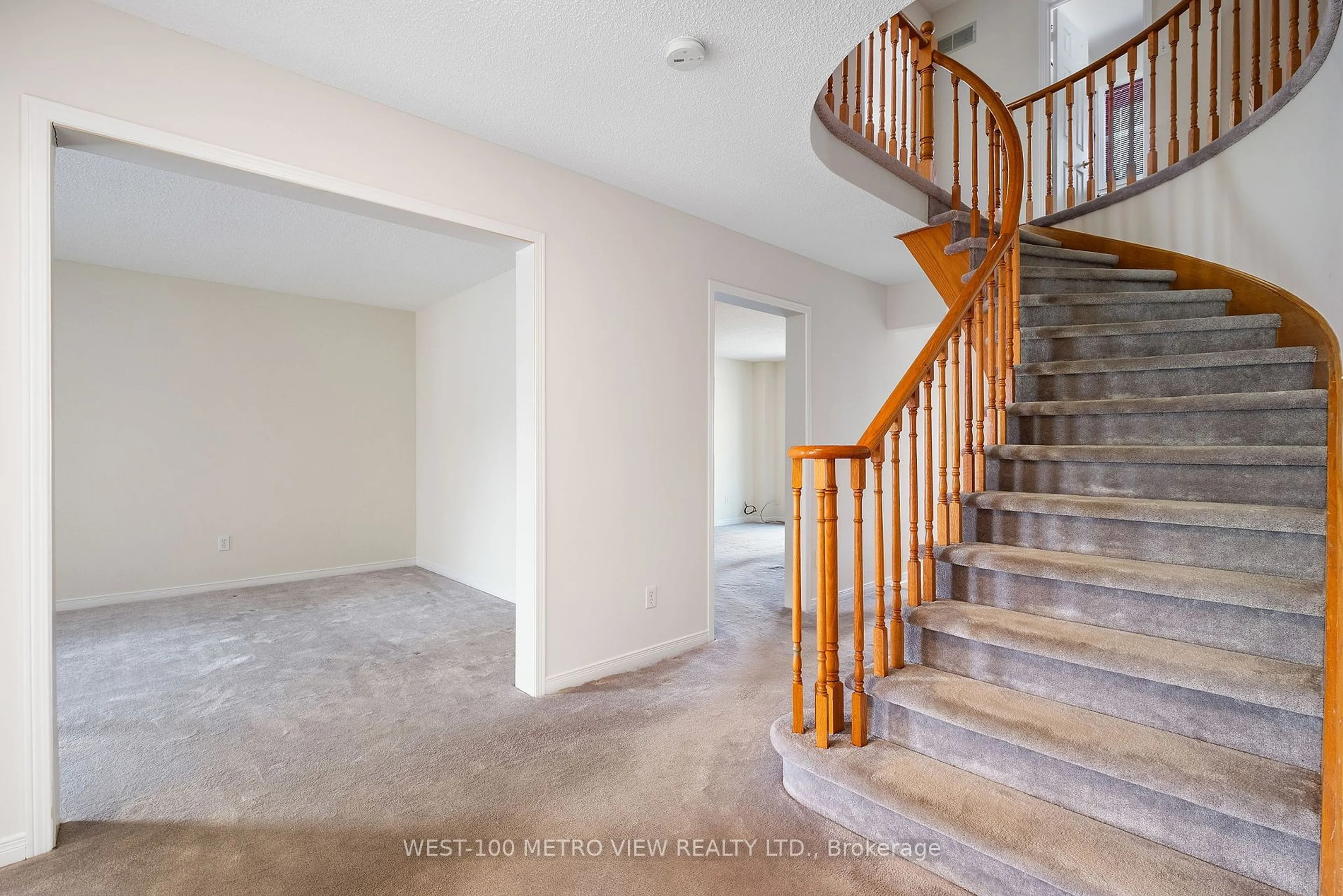 Stairs for 64 Clydesdale Circ, Brampton Ontario L6Y 3P9