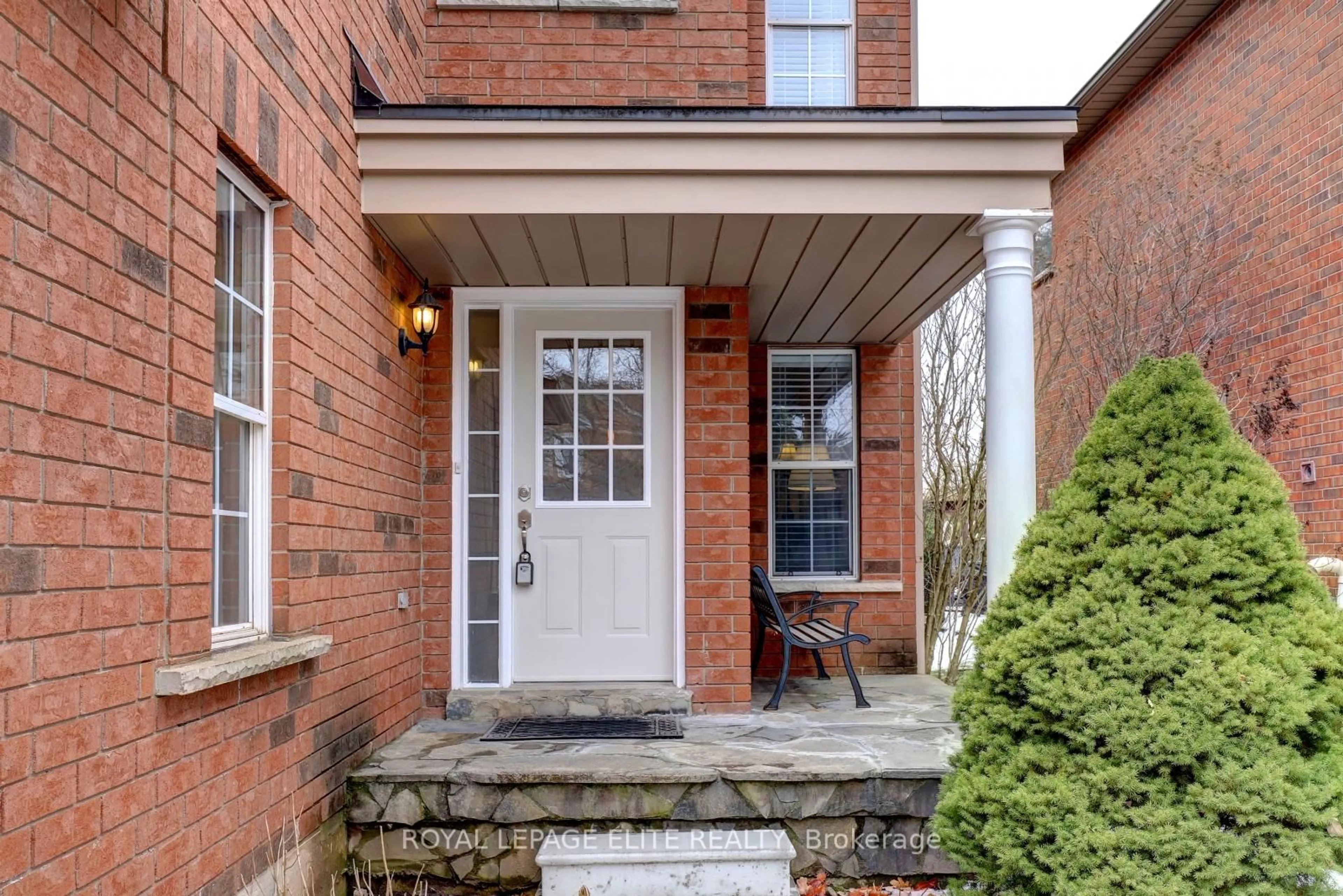 Home with brick exterior material, street for 2342 Woodridge Way, Oakville Ontario L6H 6S3