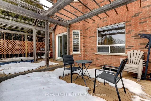 Additional property image - 2342 Woodridge Way