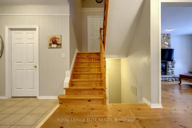 Additional property image - 2342 Woodridge Way