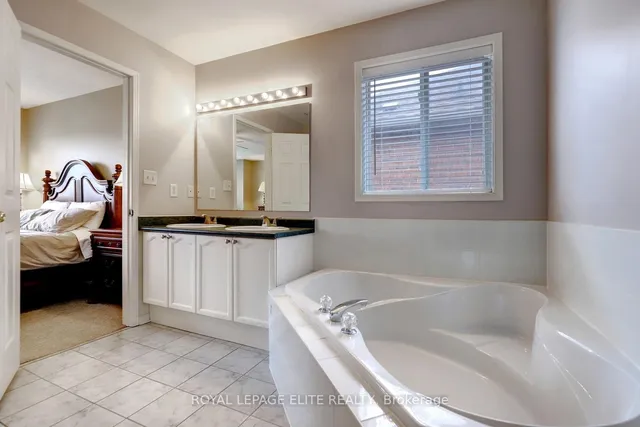 Additional property image - 2342 Woodridge Way