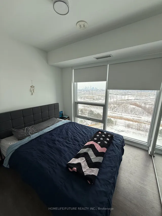Additional property image - 30 Samuel Wood Unit 1310