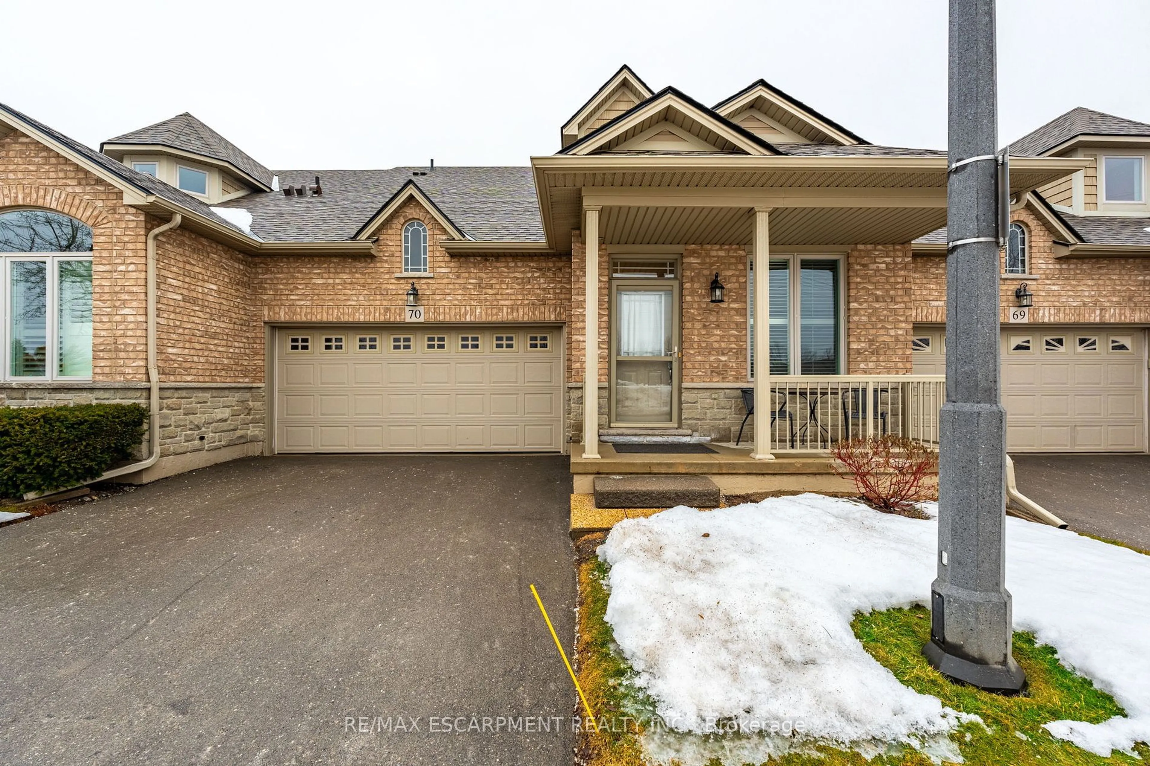 Home with brick exterior material, street for 2165 Itabashi Way #70, Burlington Ontario L7M 0A2