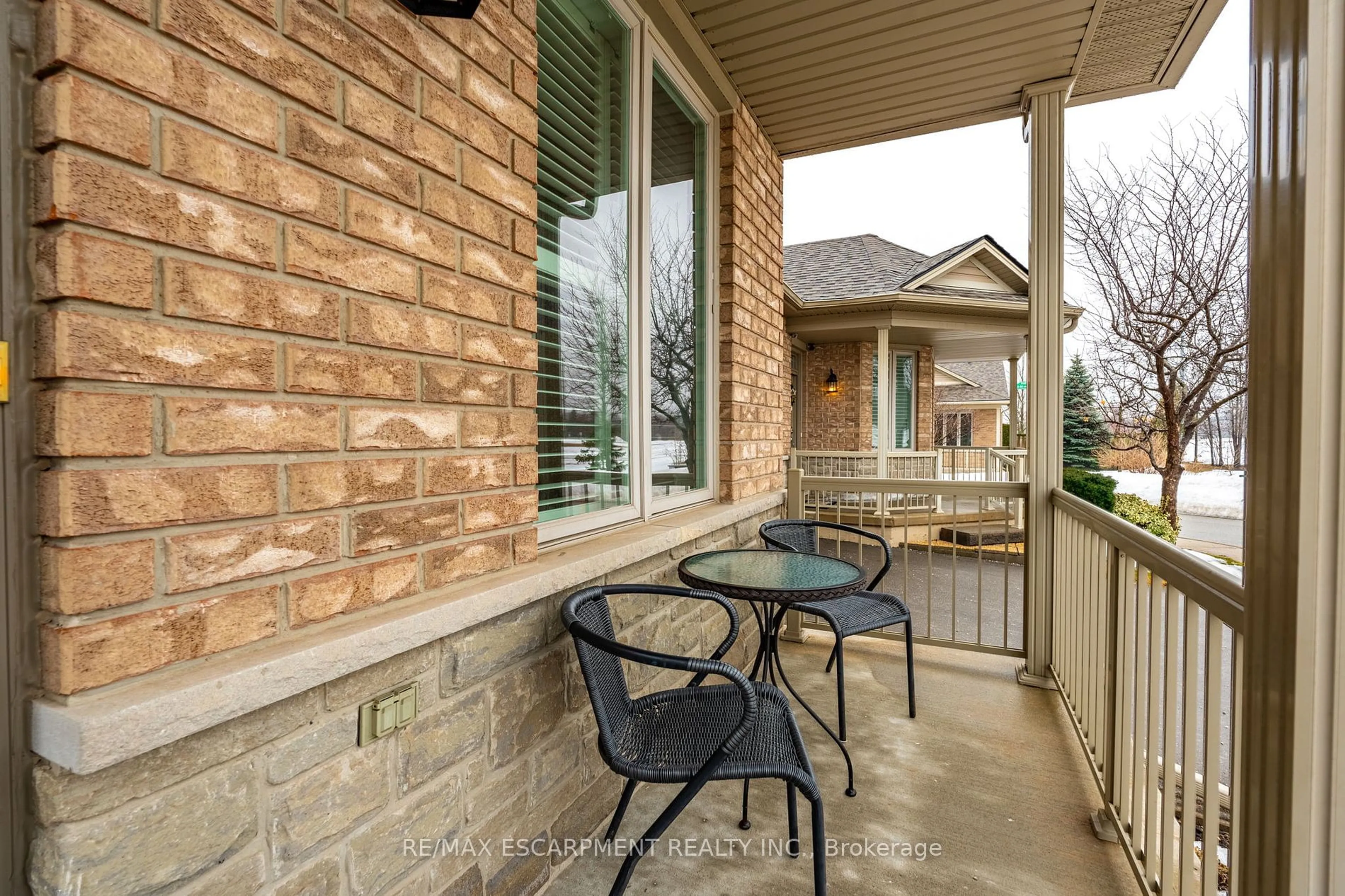 Patio, street for 2165 Itabashi Way #70, Burlington Ontario L7M 0A2