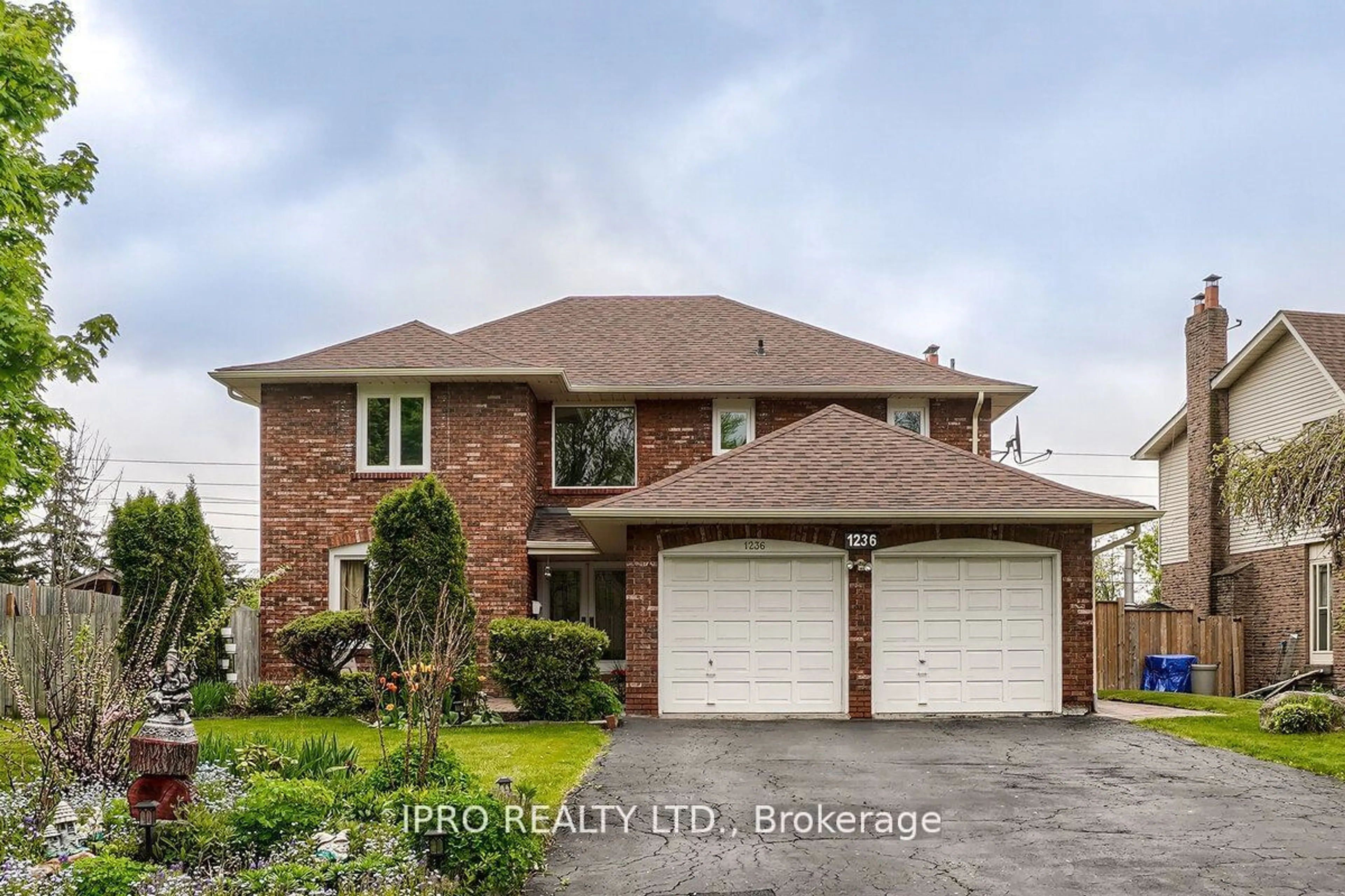 Home with brick exterior material, street for 1236 Fleet St, Mississauga Ontario L5H 3P5