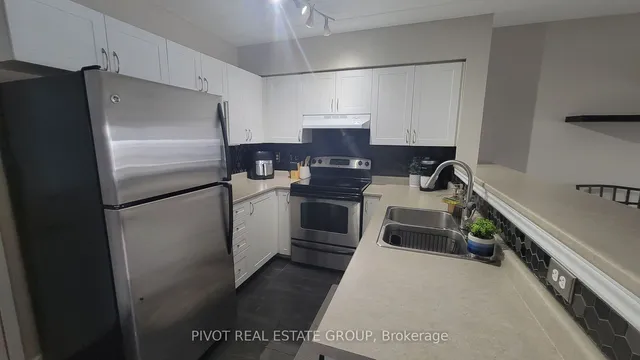 Additional property image - 1370 Main St Unit 309